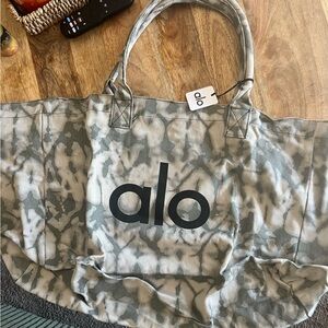 ALO Yoga Gray Tote Bag
